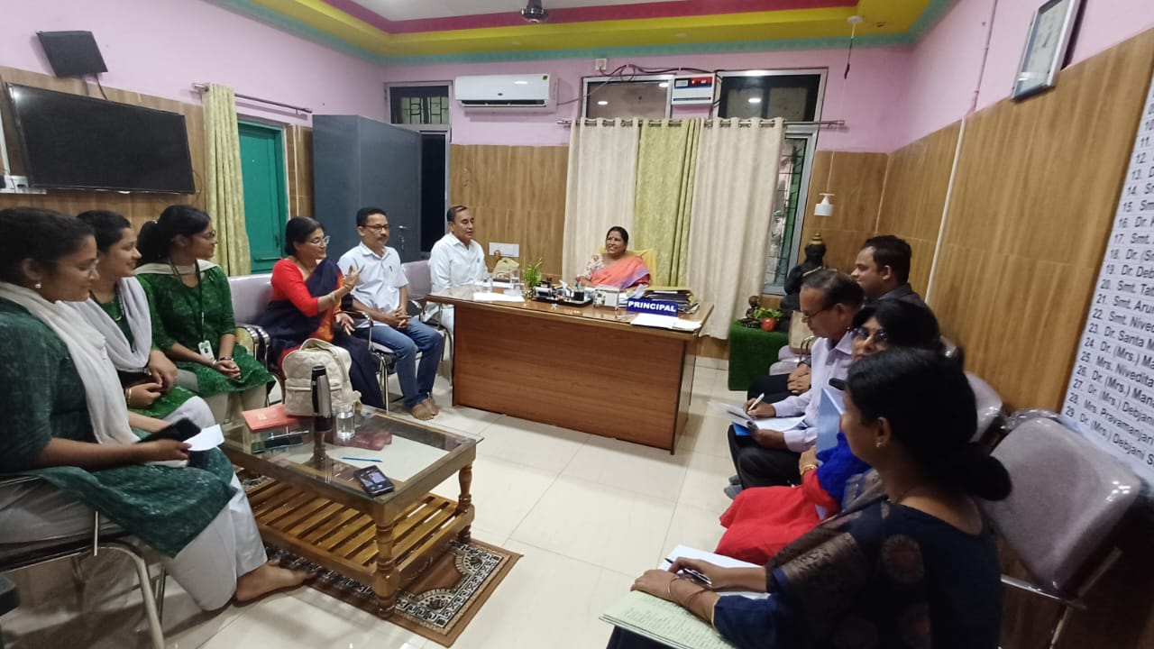 An Advisory committee meeting of the NSS unit of our college was held today at 11 am to chalk out the future plan to be taken under NSS Banner.